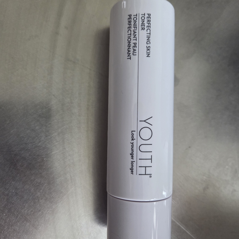 Youth Perfecting Skin Toner - White